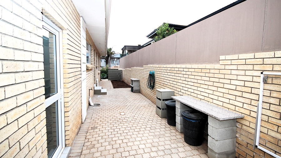 3 Bedroom Property for Sale in Monte Christo Western Cape